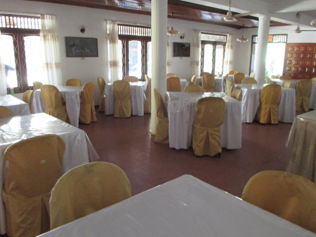 Saranga Holiday Inn Wellawaya Exteriér fotografie