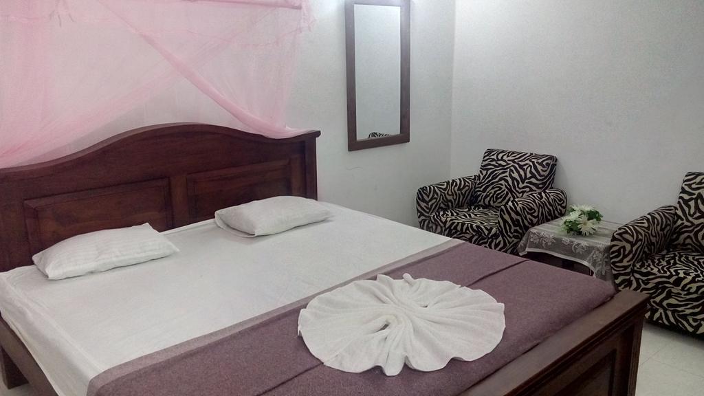 Saranga Holiday Inn Wellawaya Exteriér fotografie